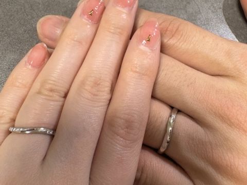【アイプリモ(I-PRIMO)の口コミ】 個人的に細いリングにウェーブの指輪を探していたので、イメージ通りの指…