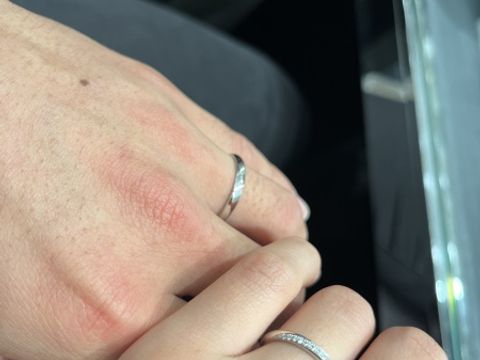 【ラザール ダイヤモンド(LAZARE DIAMOND)の口コミ】 価格は相場内でした。彼は気にいるデザインがあり、ペアのデザインを紹介…