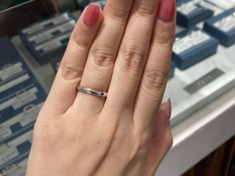 【BLOOM(ブルーム)の口コミ】 コンビネーションのリングを探していたので、上下の金属の種類が選べるの…