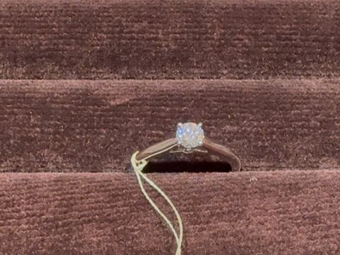 【カルティエ(Cartier)の口コミ】 カルティエの指輪の決め手は、普遍的な美しさ！一目でカルティエとわかる…