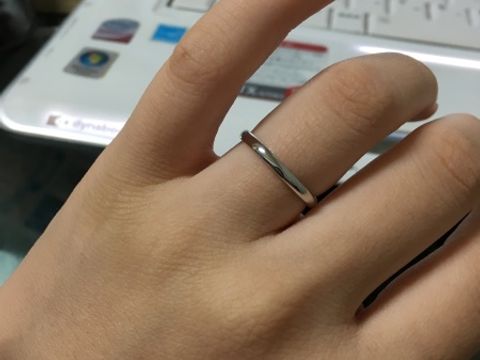 【ティファニー(Tiffany & Co.)の口コミ】 結婚指輪なので2人でシンプルなものにしようと決めました。お店に見に行く…