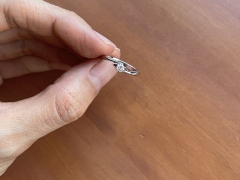 【CRAFY(クラフィ)の口コミ】 デザインや素材まで全て自分でたちで決めることが可能です。私たちはあま…