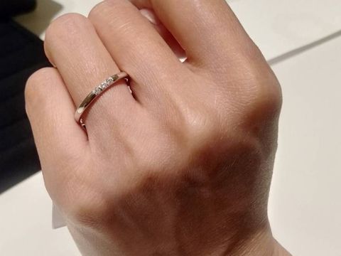 【TRECENTI(トレセンテ)の口コミ】 デザインはシンプルながらもダイヤがきれいに生えてみえる。付け心地がか…