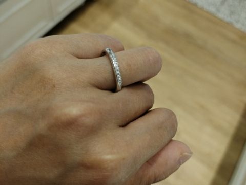 【THE KISS(ザ・キッス)の口コミ】 デザインはわりと今時のものが揃っている感じ。シンプルなものでプラチナ…