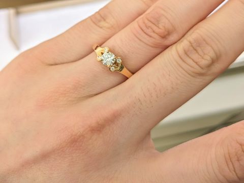 【カルティエ(Cartier)の口コミ】 名前に惹かれて目をつけていた指輪です。他にないデザインでカルティエと…