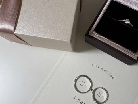 【アイプリモ(I-PRIMO)の口コミ】 デザインはウェーブのデザインにしました。
商品としては3石ダイヤだった…