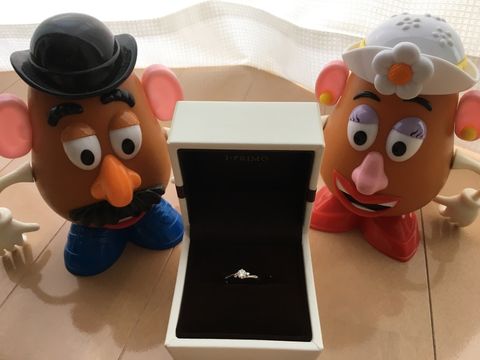 【アイプリモ(I-PRIMO)の口コミ】 プレゼントしてもらいましたが
キラキラしすぎず普段使いもできて
満足し…