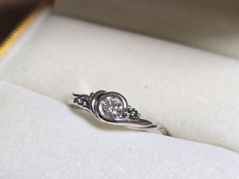 【ケイウノ ブライダル(K.UNO BRIDAL)の口コミ】 オーダーメイドなので、世界に1つだけの指輪を作ることが出来ました。
自…