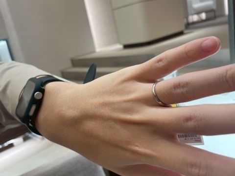 【アイプリモ(I-PRIMO)の口コミ】 繊細なラインと柔らかなフォルムが美しく、とても気に入りました。永く愛…