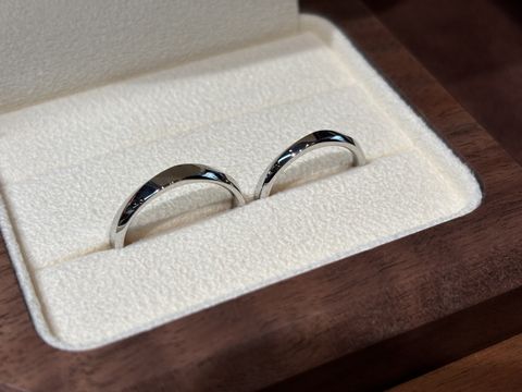 【TANZO.(鍛造指輪)の口コミ】 長く着けやすいデザインで、平甲丸のツーエッジにしました。ワンエッジだ…