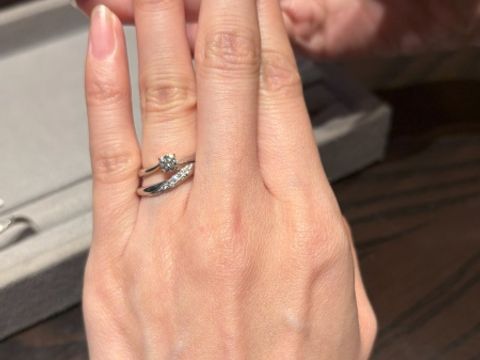 【ケイウノ ブライダル(K.UNO BRIDAL)の口コミ】 ディズニー映画「ファンタジア」モチーフの指輪で、魔法をかけるミッキー…