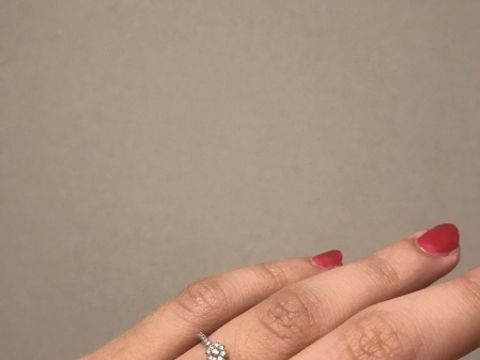 【agete(アガット)の口コミ】 アガットのお姉さんブランド「ベルシオラ」のリングです。
アガットでも購…