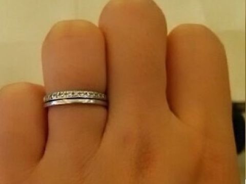 【STAR JEWELRY(スタージュエリー)の口コミ】 二連になっているので、存在感があります。とても華やかです。太すぎず、…