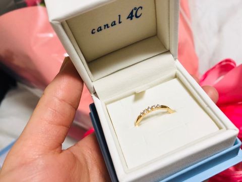 【canal4℃(カナルヨンドシー)の口コミ】 結婚指輪とは雰囲気が異なり、婚約した時の思い出に浸れるのは特別な時に…