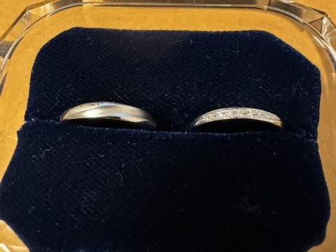 【ヴァンドーム青山(VENDOME AOYAMA)の口コミ】 シンプルなデザインですが、ウェーブデザインがかっこいいです。ダイヤモ…