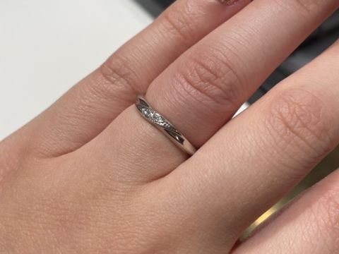 【ラザール ダイヤモンド(LAZARE DIAMOND)の口コミ】 全ての指輪がキラキラしてて、おしゃれで指輪などつけたりしない自分にと…