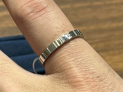 【4℃ BRIDAL(ヨンドシーブライダル)の口コミ】 【メンズ】用であまり個性的なものがなかったので、よかった。がちょっと…