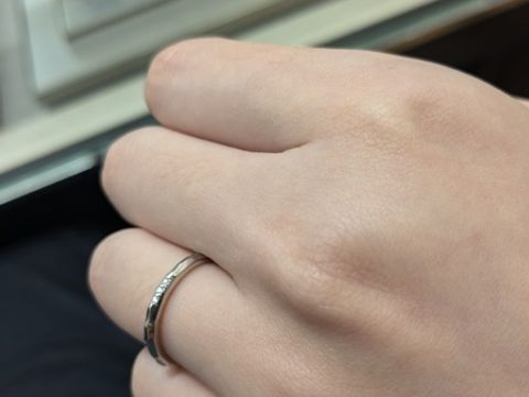 【アイプリモ(I-PRIMO)の口コミ】 他ブランドよりも槌目の入り方が大きく、かつスタイリッシュな雰囲気であ…