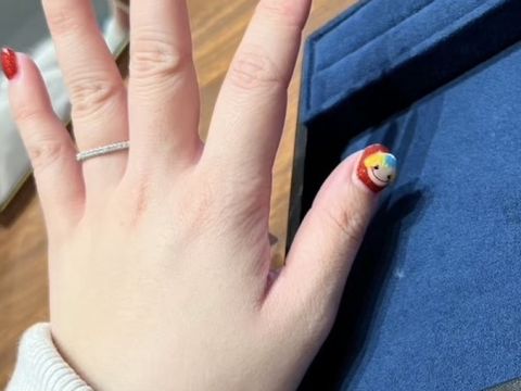 【4℃ BRIDAL(ヨンドシーブライダル)の口コミ】 エタニティーリングを探していて、とても可愛かった。値段もそこまで高く…