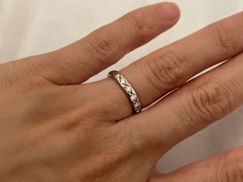 【シャネル(CHANEL)の口コミ】 CHANELのペアリングを購入しました。ダイヤモンドが５つついているものを…