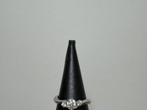 【銀座ダイヤモンドシライシの口コミ】 長く使えるかつ少し豪華な感じがあるデザインがよかったのでぴったりでし…