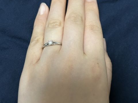 【俄(にわか)の口コミ】 ダイアモンドに違いがあることを知らず、どこをこだわるか悩みました。ど…