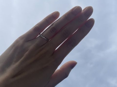 【アイプリモ(I-PRIMO)の口コミ】 デザインはＶ字にしました。
V字ですが、遠めで見るとストレートのデザイ…