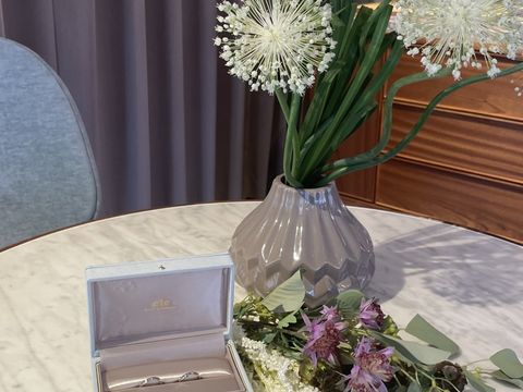 【ete(エテ)の口コミ】 destinyというコレクションの中の1つの指輪を購入しました。
ダイヤが1石…