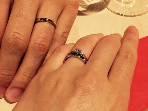 【銀座ダイヤモンドシライシの口コミ】 つけ心地がとてもよく、デザインも気に入りました。婚約指輪はダイヤモン…