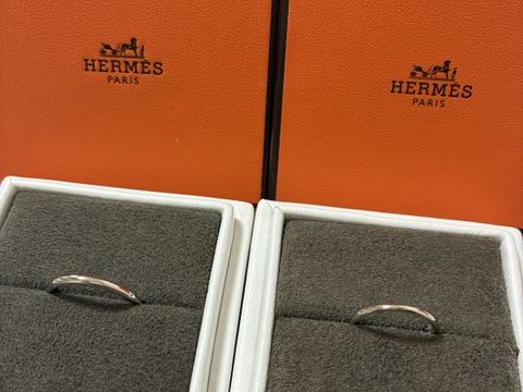 【エルメス(HERMES)の口コミ】 シンプルかつ飽きがこない何十年先もつけていたいとおもう指輪を選びまし…