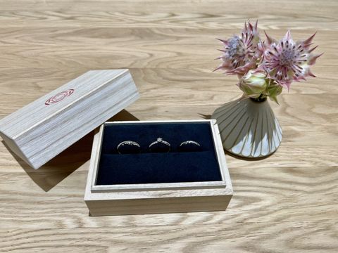 【出雲結(いずもゆい)の口コミ】 斜めに並んだダイヤモンドに惹かれました。風結とまよいましたが、出雲大…