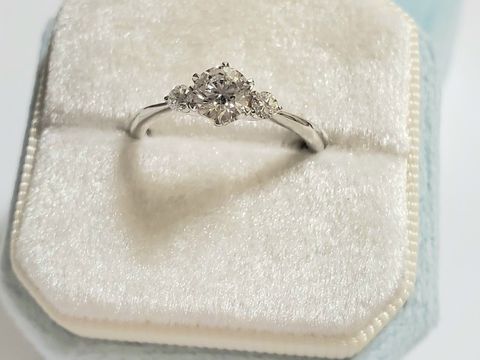 【BIJOUPIKO(ビジュピコ)の口コミ】 ダイヤを持ち込みして作ってもらえました。店頭で素敵だと思ったデザイン…