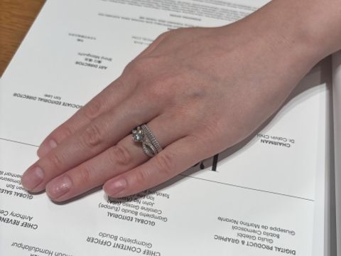 【ブシュロン(BOUCHERON)の口コミ】 細かな細工が美しく、幅感はありますが、華奢さもあり、とても惹かれまし…