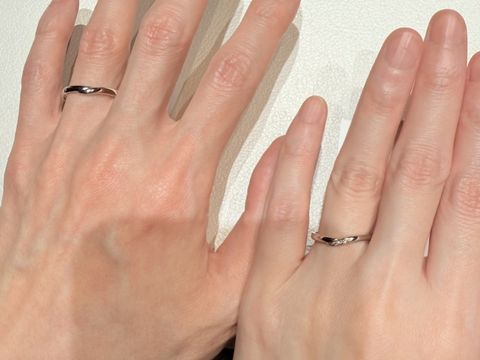 【アイプリモ(I-PRIMO)の口コミ】 私達の指にあったもので、希望のV型のデザイン。シンプルでどんなコーディ…