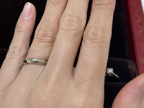【カルティエ(Cartier)の口コミ】 シンプルながらダイヤモンドが輝いているのが大変気に入りました。ダイヤ…