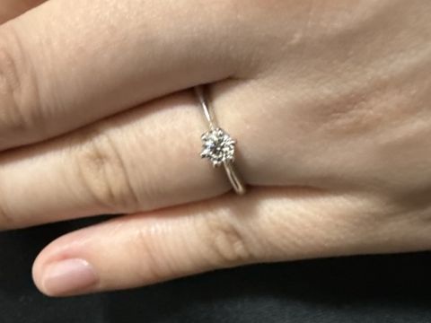 【BIJOUPIKO(ビジュピコ)の口コミ】 シンプルで主役にも脇役にもなれるとてもいい指輪です！
先にダイヤを購入…