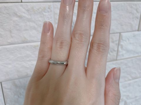 【ティファニー(Tiffany & Co.)の口コミ】 ミルグレインデザインに絞り、色々なブランドを回りましたがティファニー…