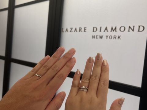 【ラザール ダイヤモンド(LAZARE DIAMOND)の口コミ】 女性側は目立ちすぎずされど地味すぎないダイヤモンドの輝きが特徴です。…