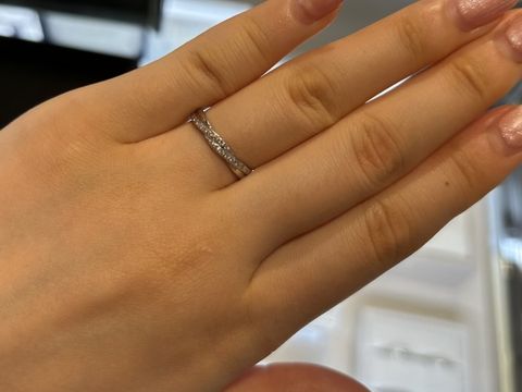 【ヴァンドーム青山(VENDOME AOYAMA)の口コミ】 人と被りにくいデザインでダイヤモンドもたくさんでキラキラしていること…