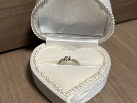 【JEWELRY STUDIO Advance(ジュエリースタジオアドバンス)の口コミ】 ブラウンゴールドで仕立てて頂きました。
肌なじみがよく、可愛らしさの中…