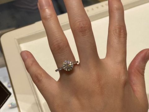 【グラフ(GRAFF)の口コミ】 品質がGのものも扱っているので、カラット数が0.5ctでもそこまでお値段は…