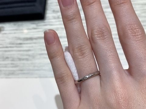 【TRECENTI(トレセンテ)の口コミ】 ダイヤモンドがさりげなく少なめに入っている指輪を探していた。手の角度…