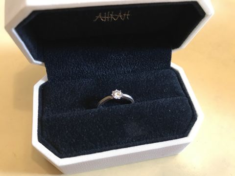 【AHKAH(アーカー)の口コミ】 シンプルだけど可愛さもあるデザインと、高額過ぎない価格帯のもので、ち…