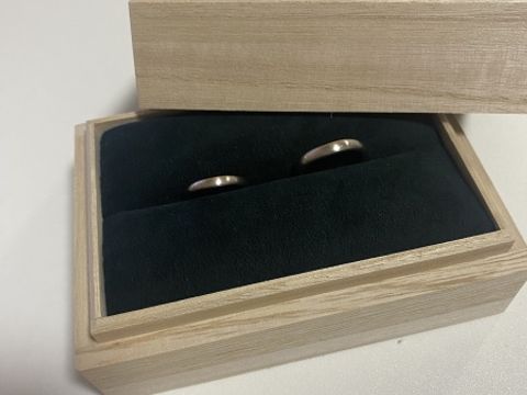 【出雲結(いずもゆい)の口コミ】 運命の赤い糸をイメージした、ピンクゴールドのラインはとてもかわいらし…