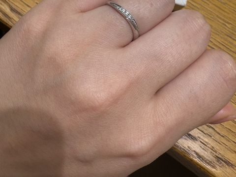 【アネリディギンザ(ANELLI DI GINZA)の口コミ】 とても上品なデザインで、歳を重ねても長く使えそうだと感じました。
デザ…