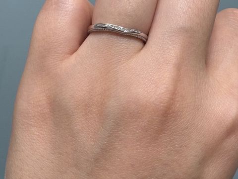 【GALA JEWELRY(ガラジュエリー)の口コミ】 リングの下の方にミル打ちがされてる。ミル打ちが気に入らないと伝えると…