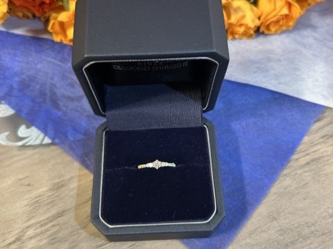【銀座ダイヤモンドシライシの口コミ】 プリンセスのようなキラキラしたダイヤモンドがとってお気に入りです。
１…