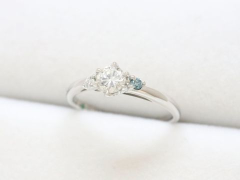 【LEGAN(レガン)の口コミ】 様々な色のカラーダイヤモンドがあり、この世に一つだけの婚約指輪をオー…