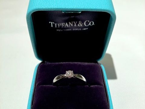 【ティファニー(Tiffany & Co.)の口コミ】 着け心地がとても良いです。角張っているところがないので、長時間の着用…