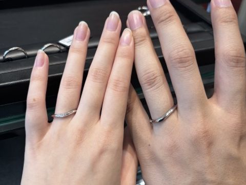 【ラザール ダイヤモンド(LAZARE DIAMOND)の口コミ】 運命のひとつに出会えました。
ダイヤは欲しいけど華美すぎるものは嫌だ。…